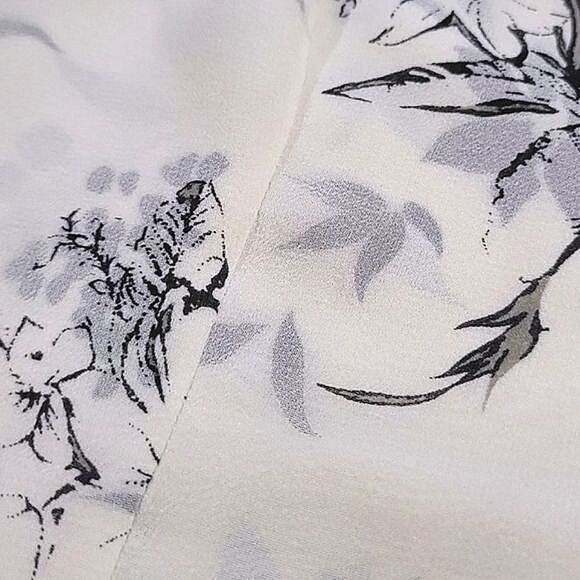 Vtg cream silk chiffon floral print round neck short sleeve blouse - Picture 15 of 15